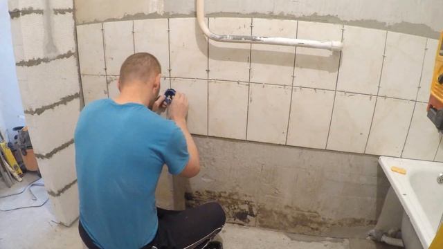 Косметический ремонт в квартире. День - 23. смотреть онлайн