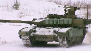 Грозное оружие - танк Т-90 М «Прорыв» - показали в действии