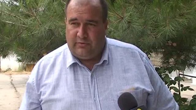 РЕН ОГНИ; Полив деревьев и пляж