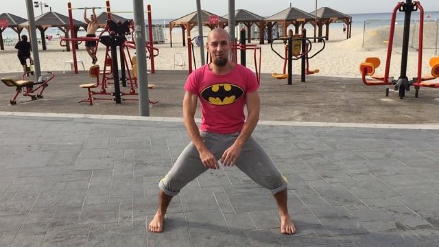 Стойка Всадника или как достичь поперечного шпагата смотреть онлайн