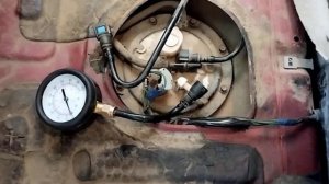 Как измерить давление в рампе  Hyundai Accent