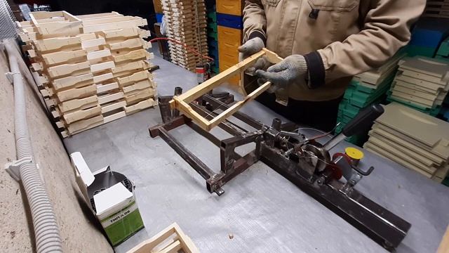 Рамка 145 натягиваем проволоку. смотреть онлайн