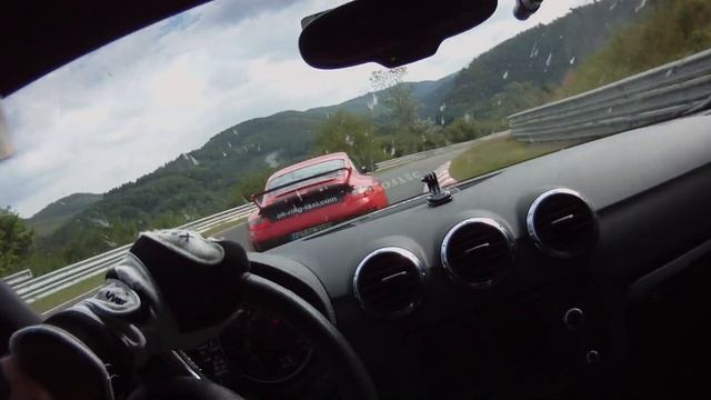 Audi TT RS overtaking the Porsche Race-Taxi on Nordschleife at 12.07.2011 смотреть онлайн