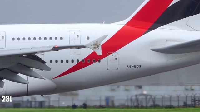 Single Right Engine Thrust Reverser On Landing A6-EDS Emirates A380 EK17 Dubai To Manchester 7/10/1 смотреть онлайн