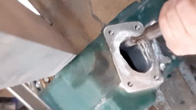 Réparation d'un échangeur Volvo pour bateau смотреть онлайн