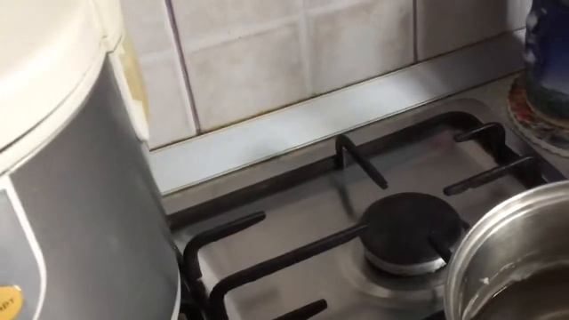 Варим разбитые яйца смотреть онлайн