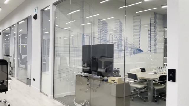 Офисные перегородки и двери из закаленного стекла с системами контроля доступа. Перегородки в офис. смотреть онлайн