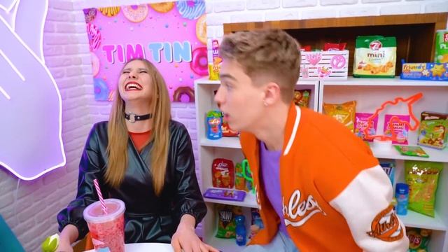 Моя Сестра - Вампир! Настоящая Дочь vs Приемная Дочь смотреть онлайн