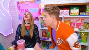 Моя Сестра - Вампир! Настоящая Дочь vs Приемная Дочь