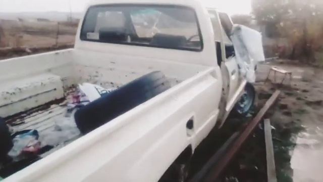 Abandoned 1988 Pickup / Hilux #cars #howto #toyota #restoration смотреть онлайн