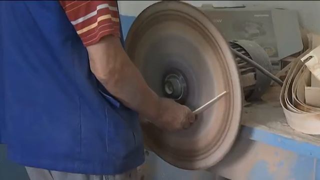 Как изготовить домбру? (29.06.16) смотреть онлайн
