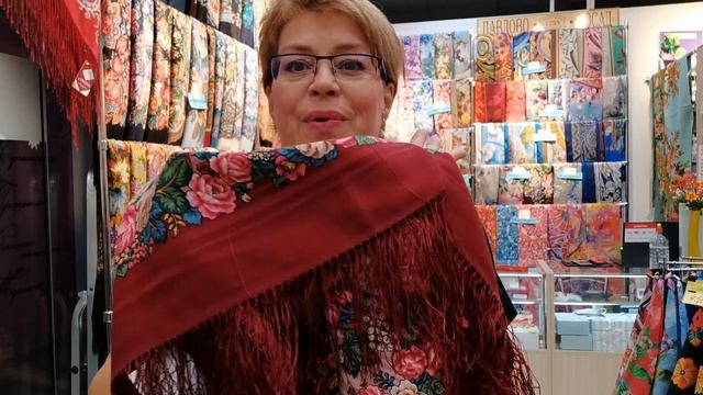 Спящая красавица. Павловопосадские платки в Минске. Алёна смотреть онлайн