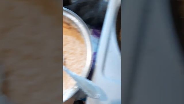 Пеку оладьи овощные. Мои цветочки. смотреть онлайн