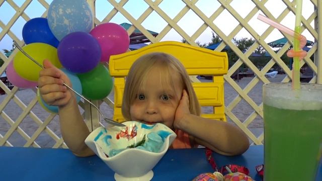 День рождения Зоряны! Birthday. Дарим подарки. Поздравление от пони! смотреть онлайн
