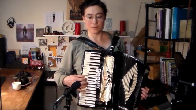 The Cassions Go Rolling Along - Palmer-Hughes Prep Accordion Course Book 2a смотреть онлайн