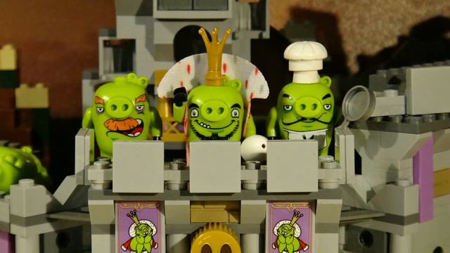 LEGO ANGRY BIRDS - KING PIG'S CASTLE смотреть онлайн