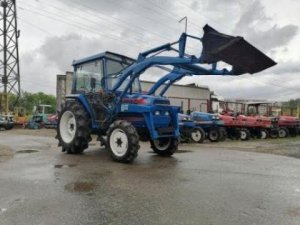Трактор Iseki TA417 с кабиной и с куном. Видео