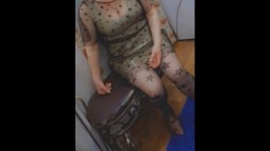 Ножки девушек женщин бабушек в колготках лосинах штанах и т д  фото Приморье видео №1