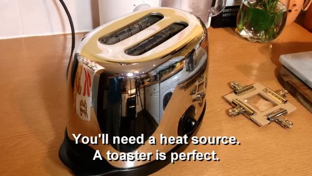 Eduard 1/144 Ju-87D Stuka Part 1: Vacforming the canopy! смотреть онлайн