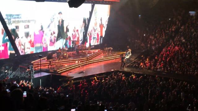 Enrique Iglesias & Pitbull - Air Canada Centre Toronto October 2017 (12) смотреть онлайн