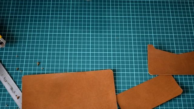 Делаем обложку из кожи своими руками.. Leatherhandmade смотреть онлайн