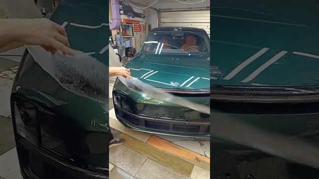 Оклейка Lee 9 защитной плёнкой, антихром #полиуретан #оклейкаавто #антигравий #антигравий #антихро смотреть онлайн