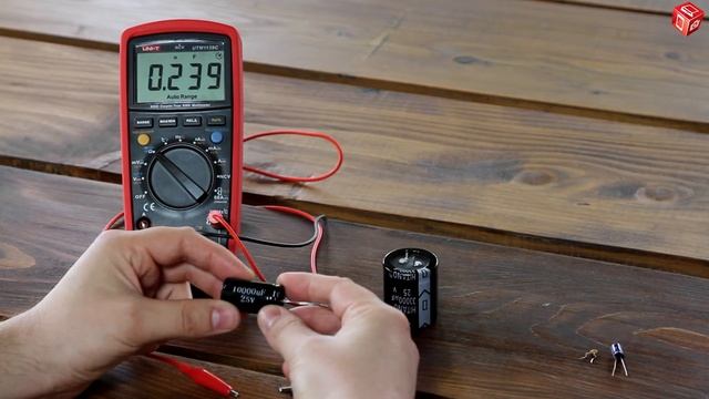 UNI-T UTM 1139C (UT139C) - лучший мультиметр для измерения емкости смотреть онлайн
