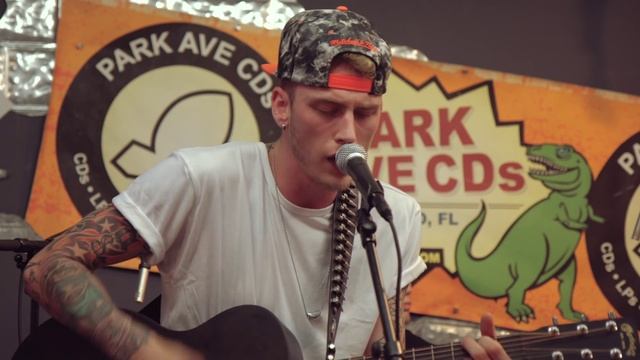 Machine Gun Kelly- "Swing Life Away" Live At Park Ave Cd's смотреть онлайн