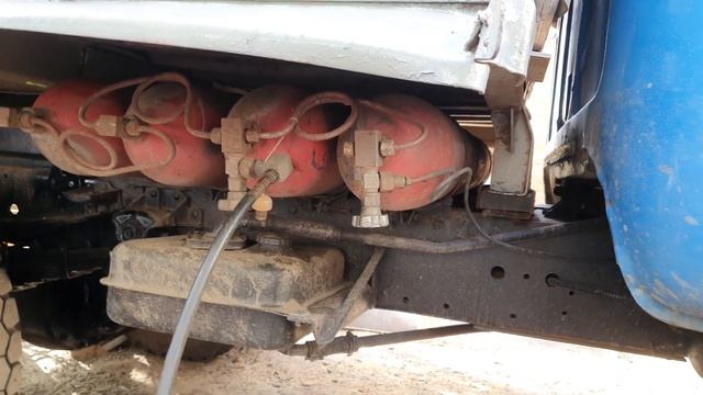 ГБО Метан как перекачать газ метан с одной машины в другую.Зил-130 смотреть онлайн