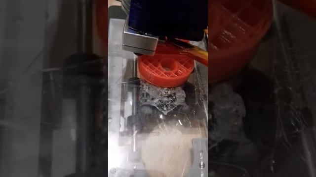 Печать на 3D принтере из dvd приводов смотреть онлайн