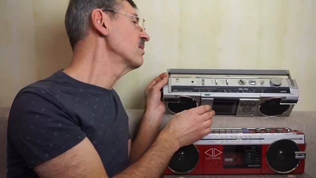 Aiwa CS-R10. Прелестная малышка сингапурского происхождения смотреть онлайн