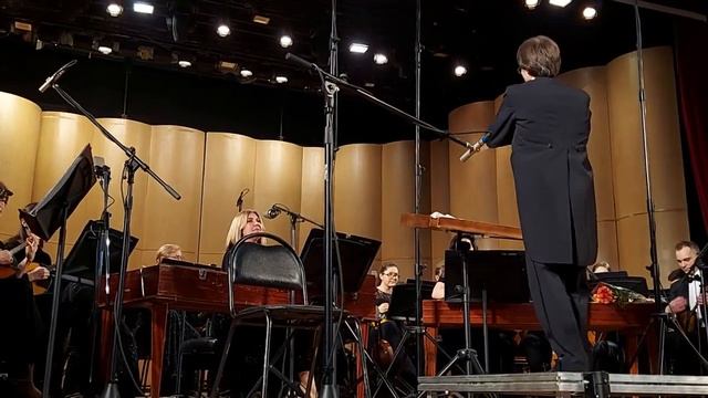 "Светит месяц, светит ясный" смотреть онлайн