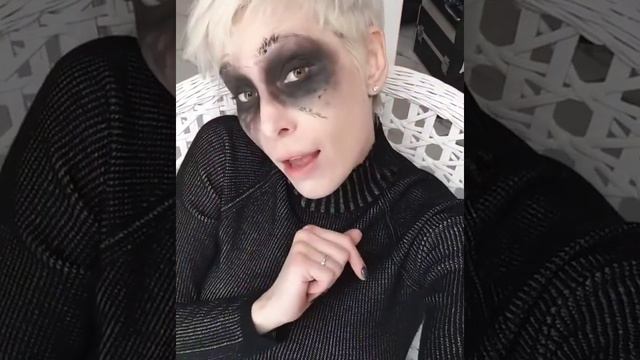 Жизнь трудна и не справедлива смотреть онлайн