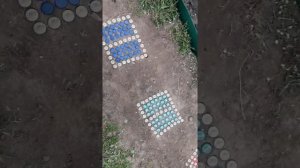 Дорожки из ПЛАСТИКОВЫХ КРЫШЕК!!!!!Удобная дорожка для дачи.