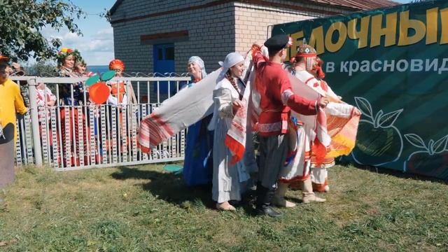 Яблочный Спас: из прошлого в настоящее. Смотрите программу о русской культуре в Татарстане! смотреть онлайн