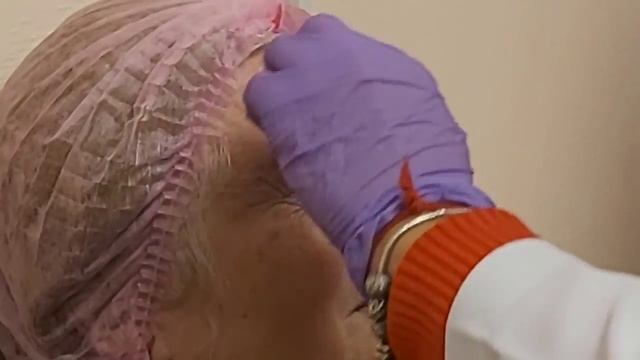 АирисКом студенты учаться: выполнение инъекций. Первый зачет.