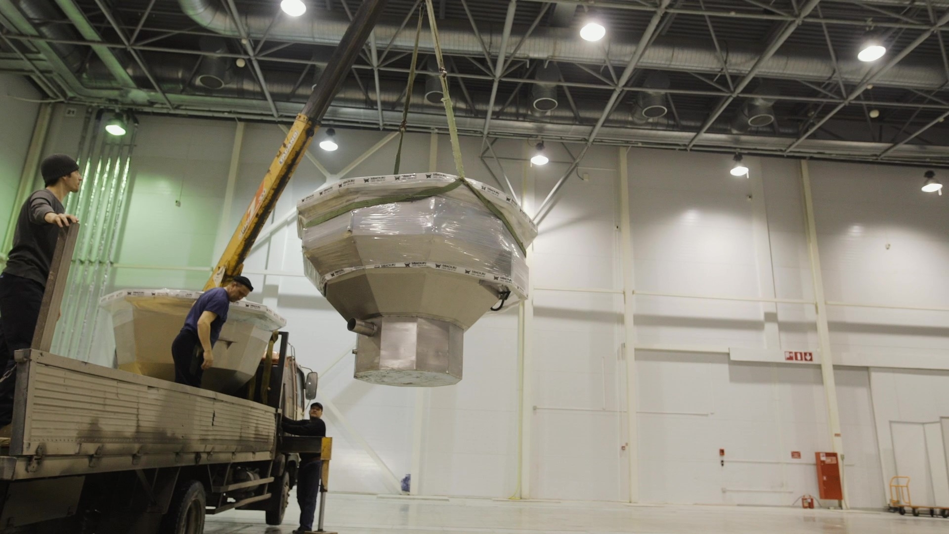 Доставка банного чана смотреть онлайн