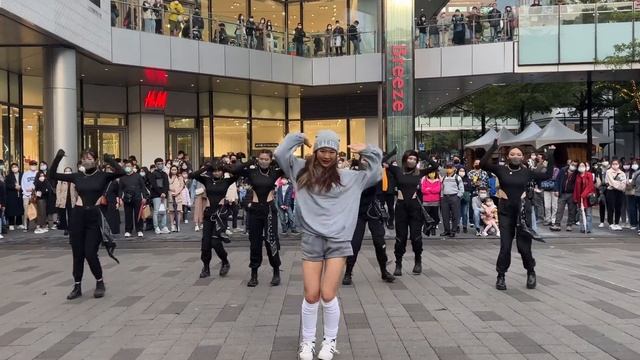 [KPOP IN PUBLIC] LISA - LALISA | Dance Cover By BREAKIE From Taiwan смотреть онлайн