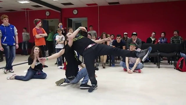 Самый сумасшедший танцевальный батл! (танец дабстеп) смотреть онлайн