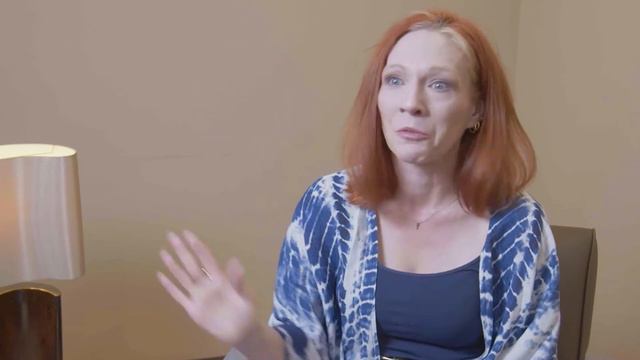 Charity B. Talks about her Dental Implant Experience смотреть онлайн