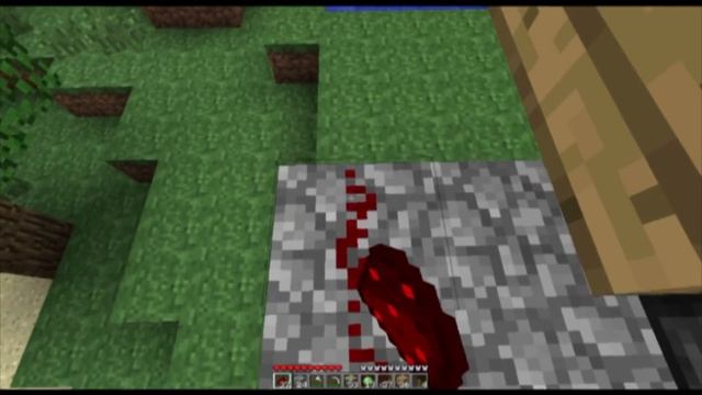 Minecraft 1.7.2 - How to make Big Doors out of Pistons [TUT] + How to use redstone смотреть онлайн