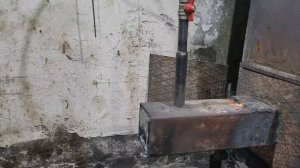 Печь для гаража работающая и на угле и на отработке