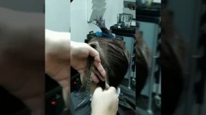 Короткая женская стрижка. Можно сказать "Пикси"