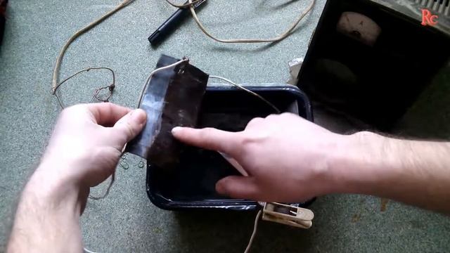 Как дома очистить металлические предметы от коррозии электролизом, легко и просто! смотреть онлайн