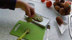 #Киви правильно съесть  с кожурой или без кожуры