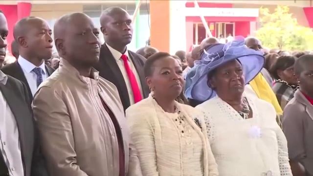 WATCH HOW DP RUTO CELEBRATED HIS DAUGHTER'S GRADUATION AT STRATHMORE UNIVERSITY,,,,,WONDERFUL!! смотреть онлайн