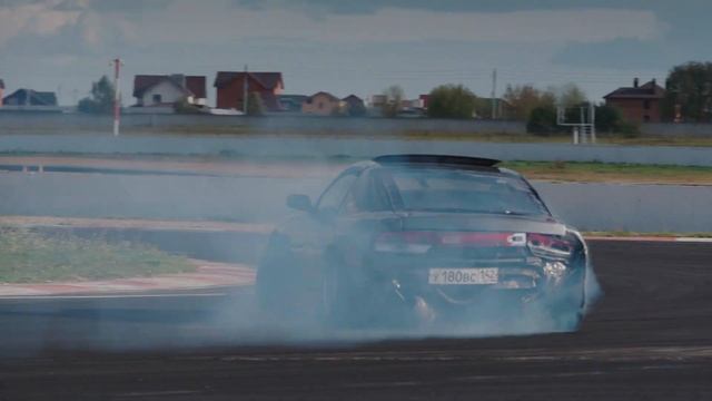 READY TO RACE в Мячково смотреть онлайн