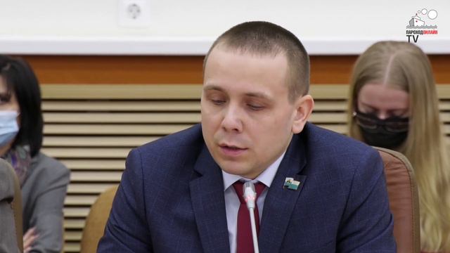 На этот раз депутаты признали удовлетворительной работу мэра смотреть онлайн