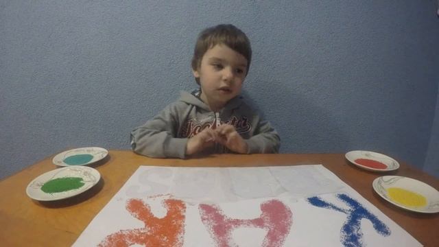 Рисуем цветным песком.resuem colored sand . смотреть онлайн