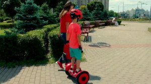 Денис и Мама против Гироскутера